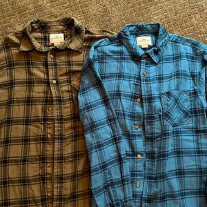 BUNDLE - 2 men’s size L flannel shirts for the price of 1!